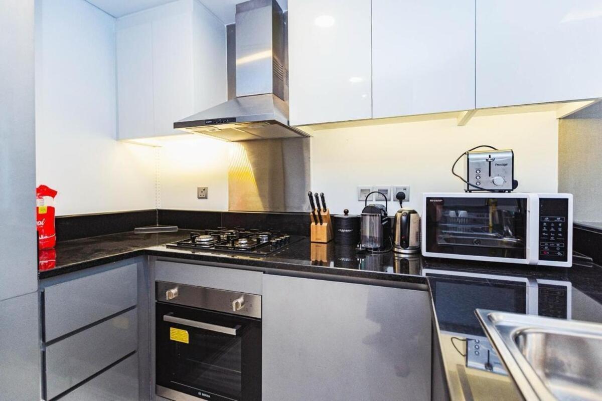Luxury- 1 Bedroom Downtown Near Burj Khalifa Dubai